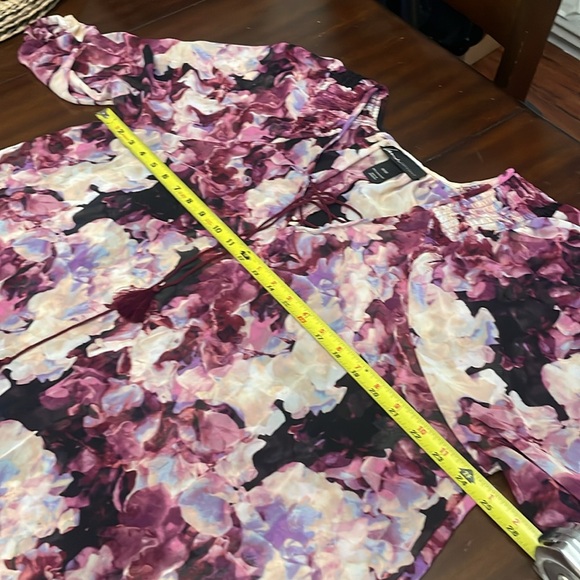 Lane Bryant Blouse Plus Size Women Basic White Pink V Neck Puff Sleeve - Picture 6 of 8